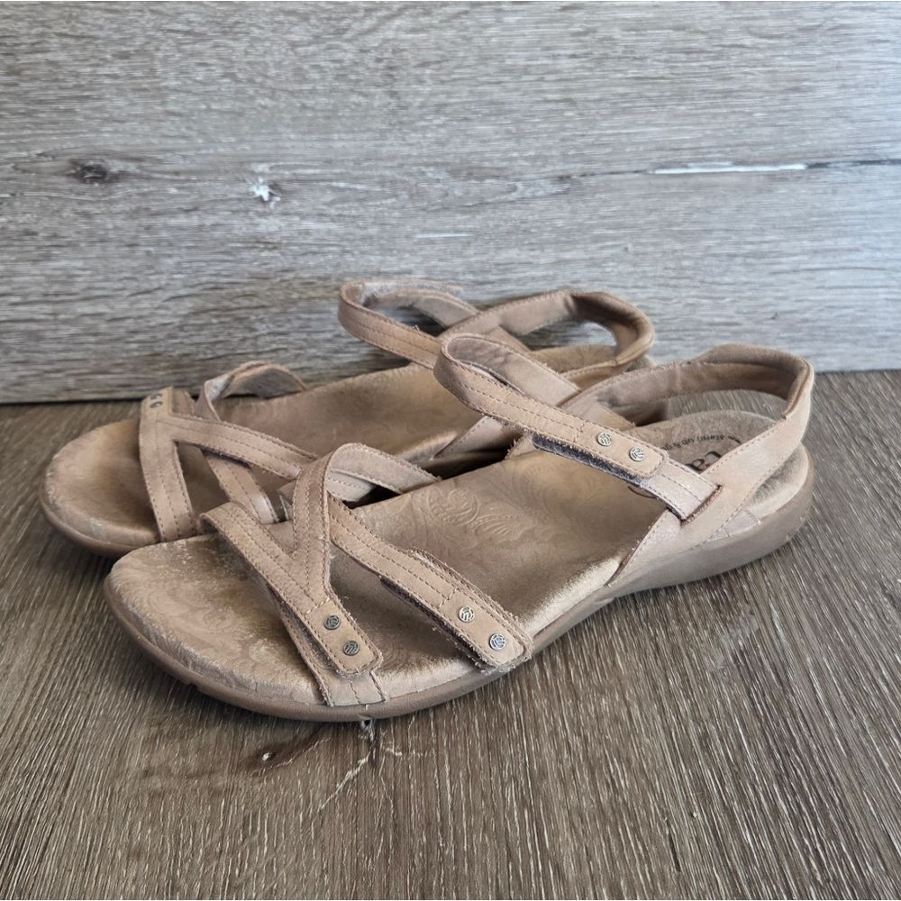 Taos Beige Leather Happy Strappy Womens Size 10 Sandals Open Toe